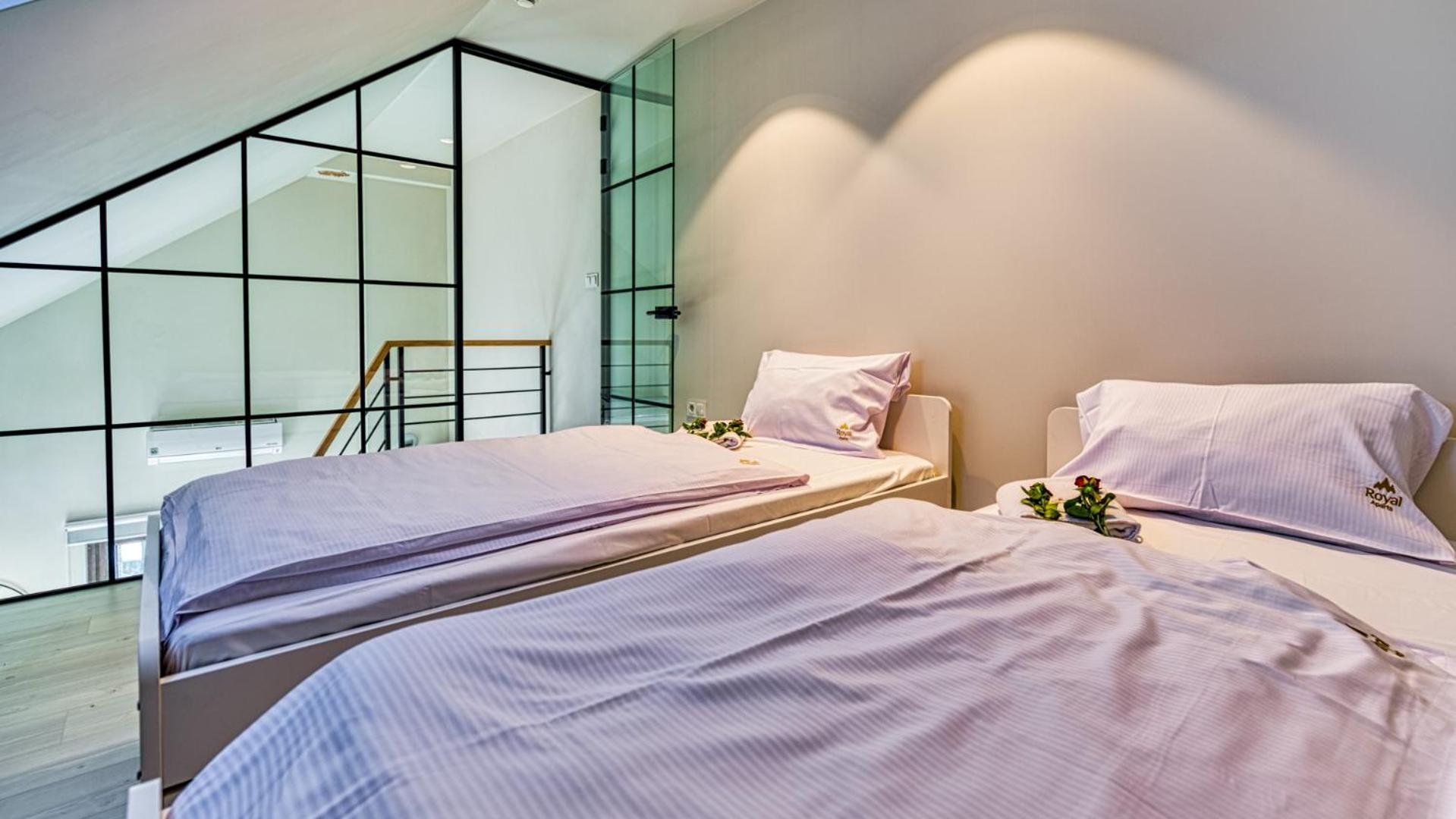 Royal Prestige Collection Z Prywatnym Jacuzzi - Stone Hill Z Basenem I Saunami Apartment *